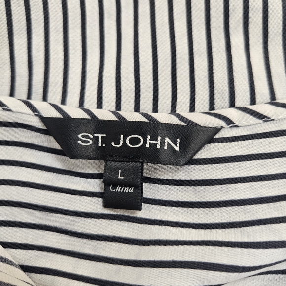 Large St. John Silk Blend Blouse Black White Striped Vertical Button Front Tunic - Picture 8 of 8